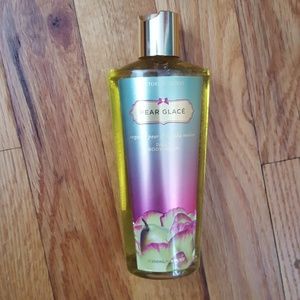 NWOT Pear Glace Body Wash